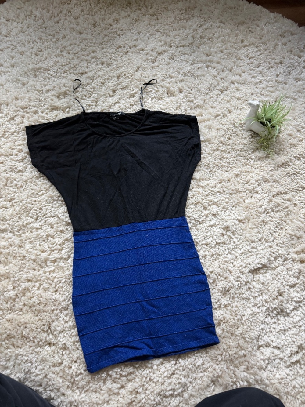 Two-tone mini Forever 21 vintage cute y2k Black and Royal Blue Two-Tone Mini Dre